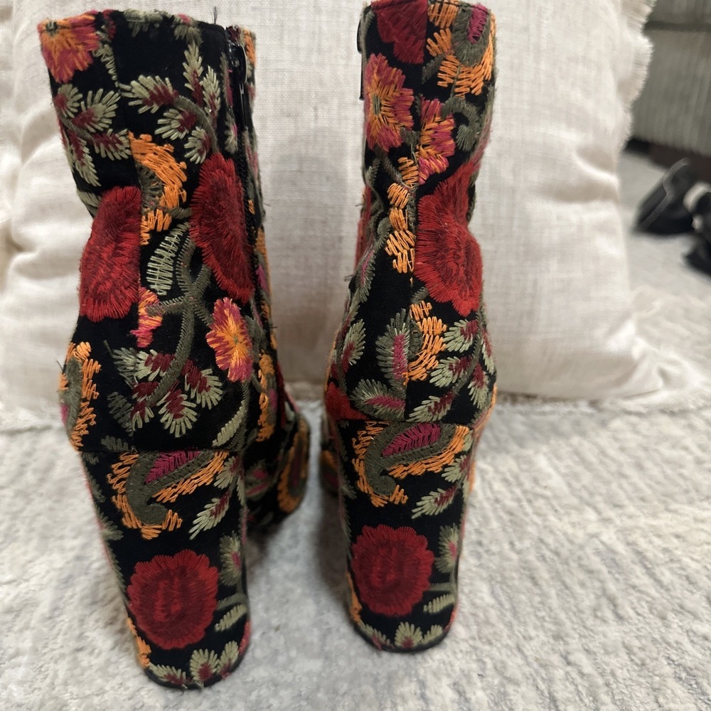 Flower Embroidered Half Boots Booties Marguerite Floral Multicolor‎ Sz 6 Zipper - Picture 6 of 11